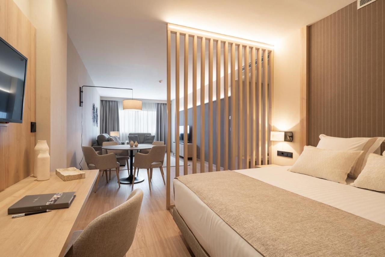 Aparthotel Attica21 As Galeras Bastiagueiro 외부 사진